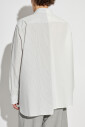 chemise-fabriquee-a-partir-de-materiaux-combines