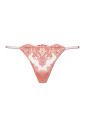 string-en-dentelle