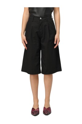 black-straight-leg-jeans