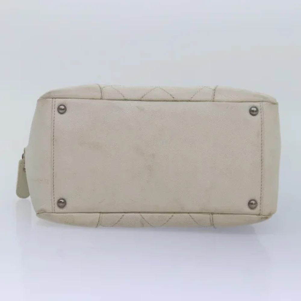 Chanel Vintage Pre-owned Leather shoulder-bags White Dames