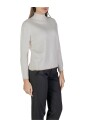 pull-en-tricot-a-col-roule-blanc