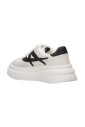 instant-sneakers