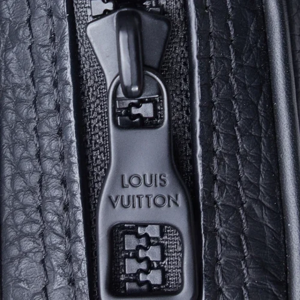Louis Vuitton Vintage Pre-owned Leather shoulder-bags Black Heren