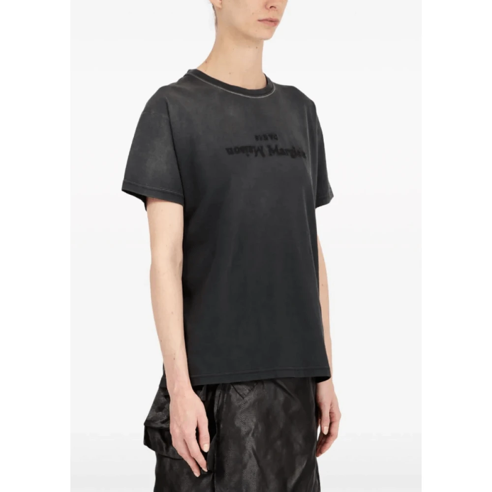 Maison Margiela T-shirt met Distressed Logo Print Black Dames
