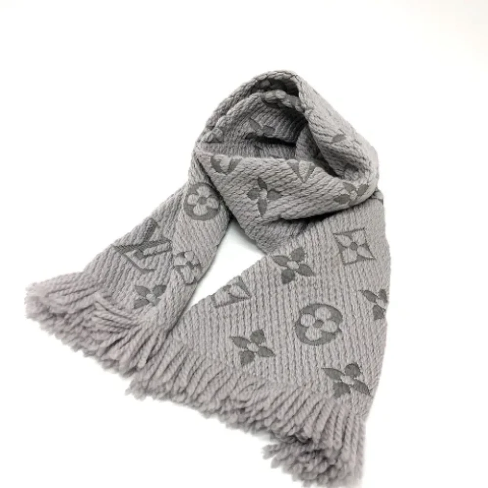 Louis Vuitton Vintage Pre-owned Silk scarves Gray Dames