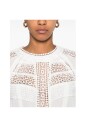 robe-blanche-a-col-rond-et-poignets-boutonnes