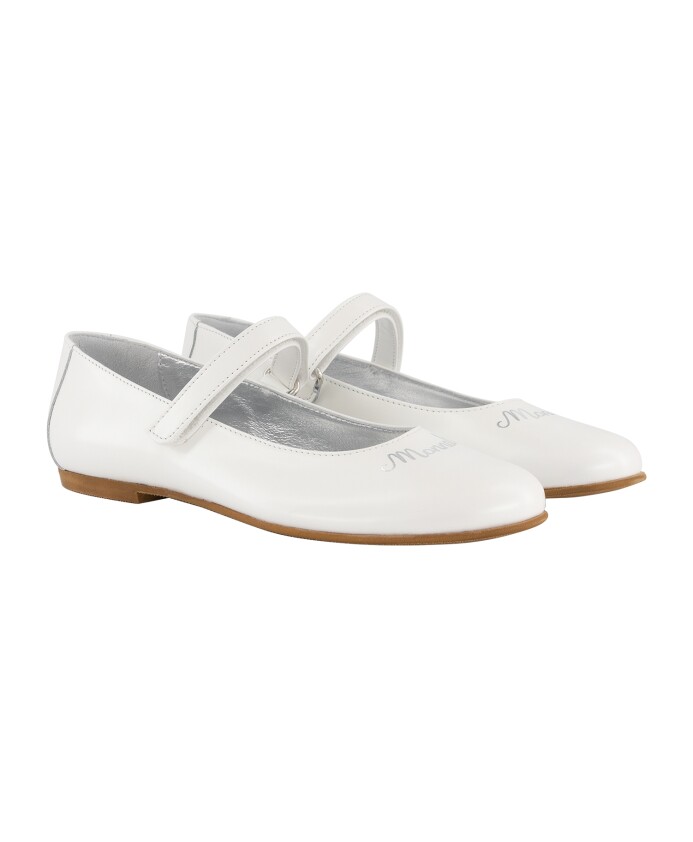 chaussures-de-ballerine-pour-filles