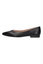 zwarte-loafers-met-v-vorm-detail