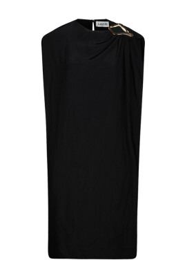 robe-midi-noire-avec-detail-anneau