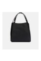 sac-a-main-avec-clous-et-pompon
