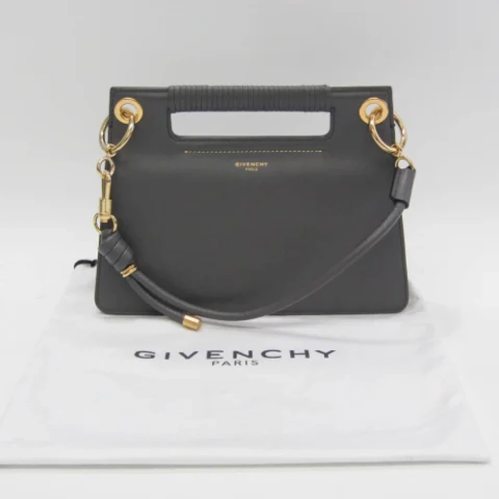 Givenchy Pre-owned Leather shoulder-bags Gray Dames