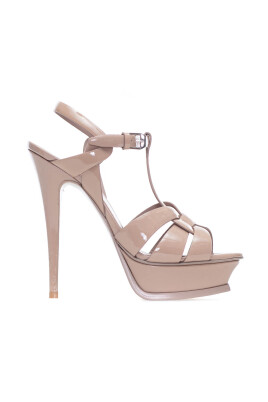 elegant-tribute-sandals