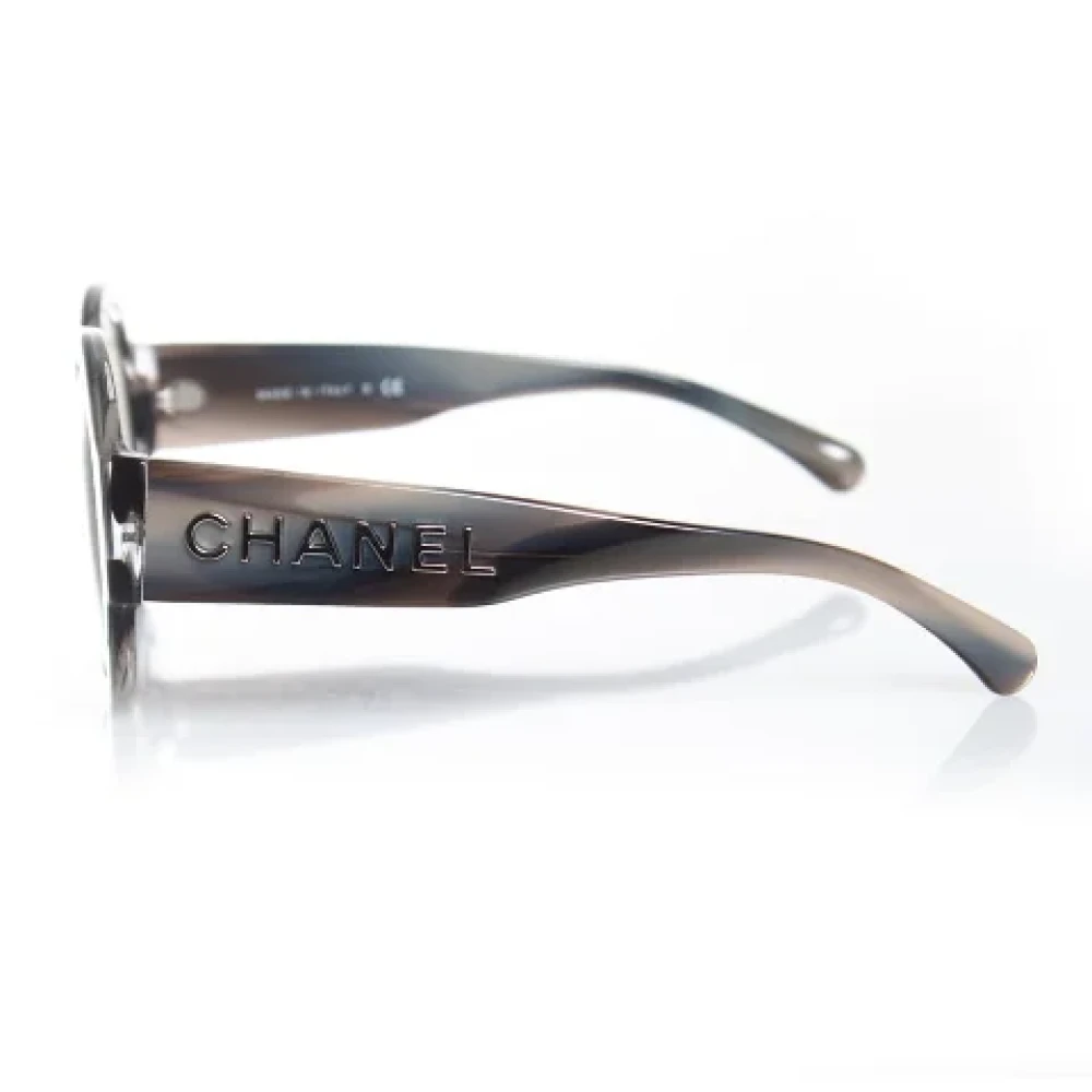 Chanel Vintage Pre-owned Plastic sunglasses Gray Dames
