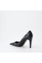 leather-slip-on-pointed-toe-pumps