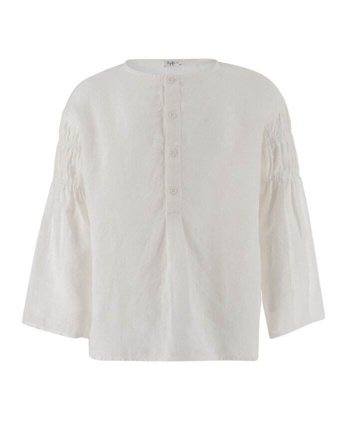 witte-linnen-shirt-met-plooien