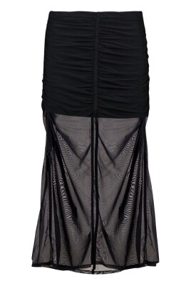 layered-black-skirt-spring-summer-2025