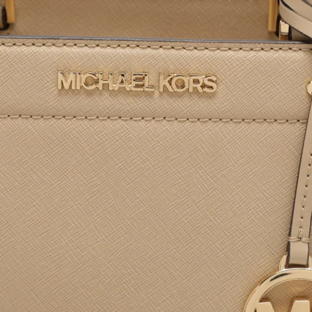 Michael Kors Pre-owned Leather handbags Beige Dames