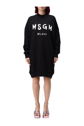 robe-noire-sweatshirt-logo-femme
