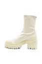 bottes-elegantes-en-cuir