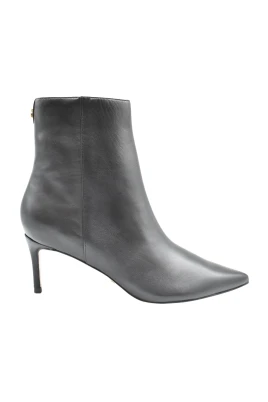 Stivaletto con zip tacco 65 in pelle