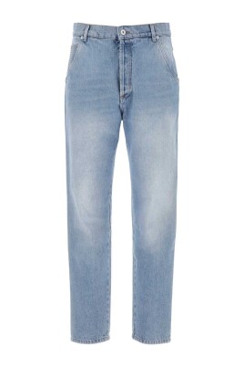 jeans-elegants-pour-hommes-et-femmes