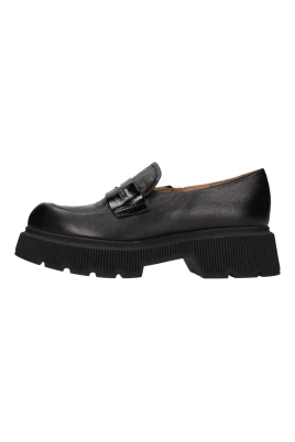 QAZULA RONDAN Loafer