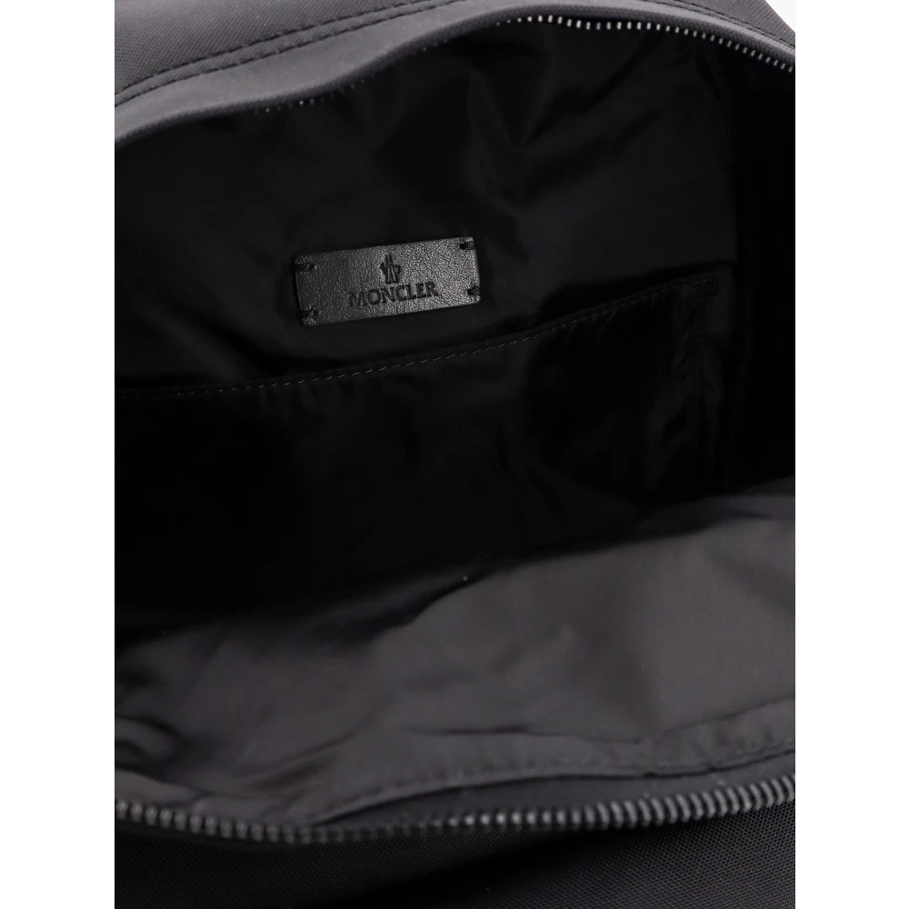 Moncler Waterdichte nylon rugzak met logo patch Black Heren