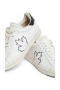 casual-sneakers