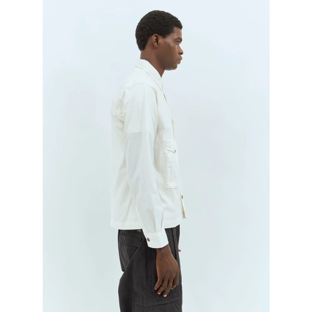 C.P. Company Katoenen Gabardine Overshirt met Logo Plaque White Heren