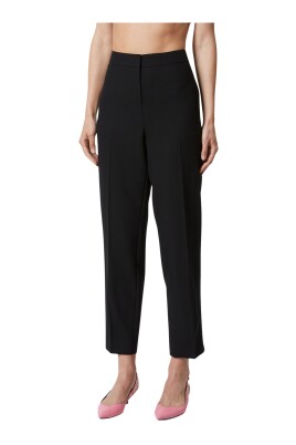 pantalon-tailleur-raccourci