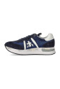 sneaker-en-daim-bleu-avec-inserts-en-mesh