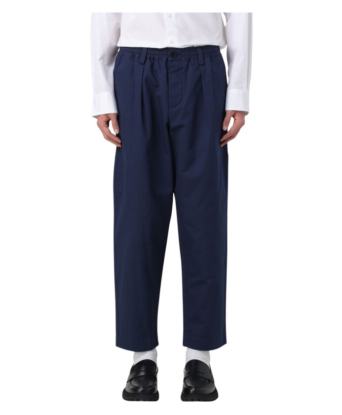 pantalon-gabardine-plisse-a-jambe-fuselee