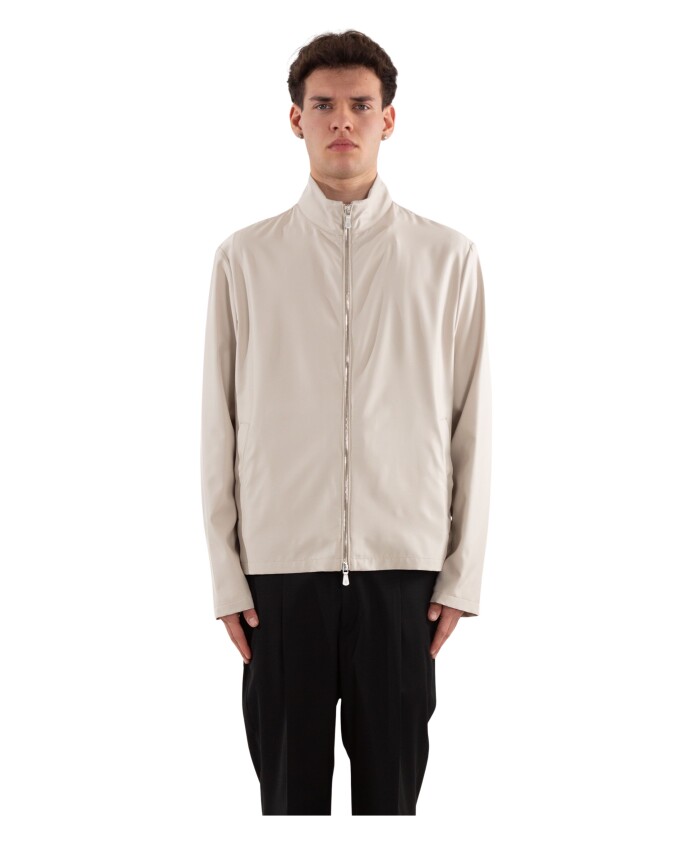 veste-en-soie-a-zip-en-02