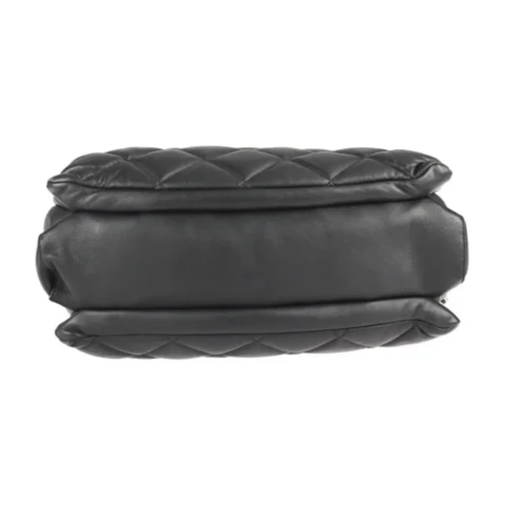 Salvatore Ferragamo Pre-owned Fabric shoulder-bags Black Dames
