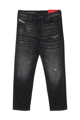 distressed-grey-jeans