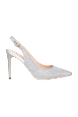 grey-heeled-shoes-e307050de705