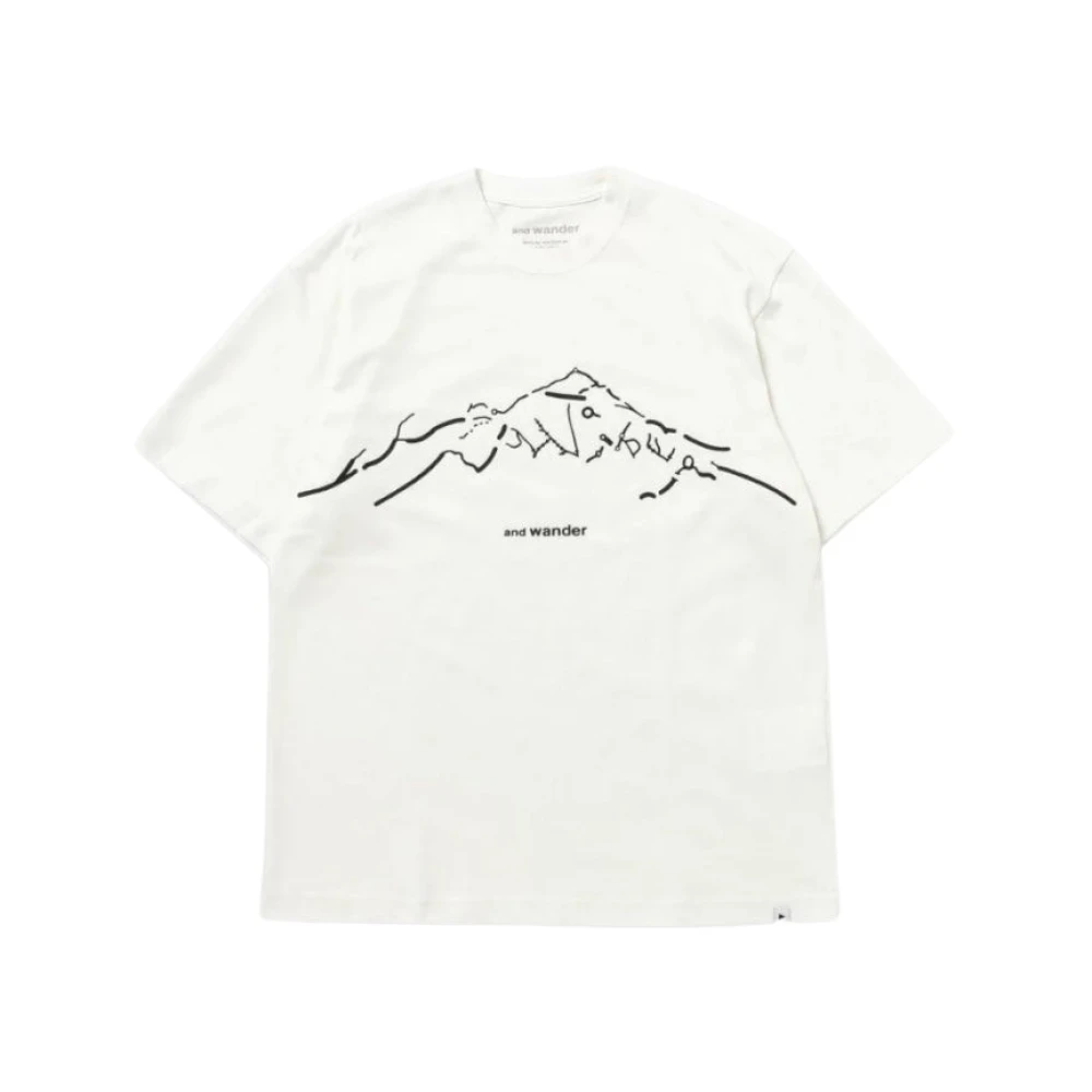 Tops > T-Shirts - - And Wander - Modalova
