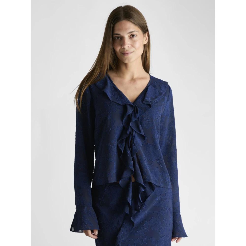 NEO NOIR Burnout Blouse met Ruffle Detail Blue Dames