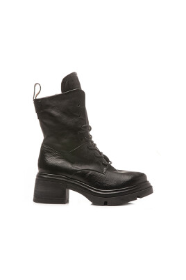 black-leather-ankle-boot-with-zipper
