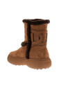 bottes-en-daim-marron-avec-bordure-en-shearling