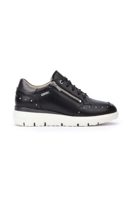 comfortable-stylish-black-womens-sneaker