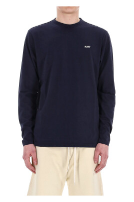 t-shirt-bleu-en-coton-a-manches-longues