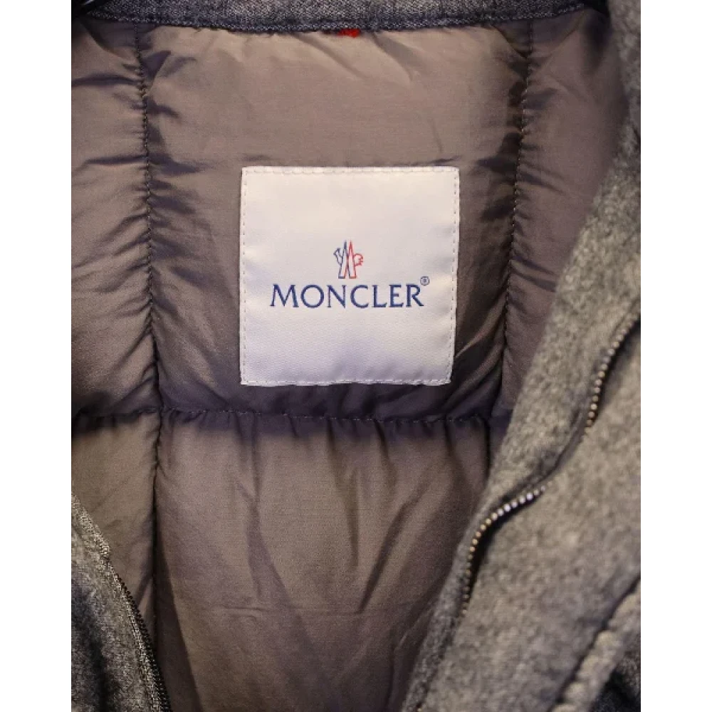 Moncler Pre-owned Polyester outerwear Gray Dames