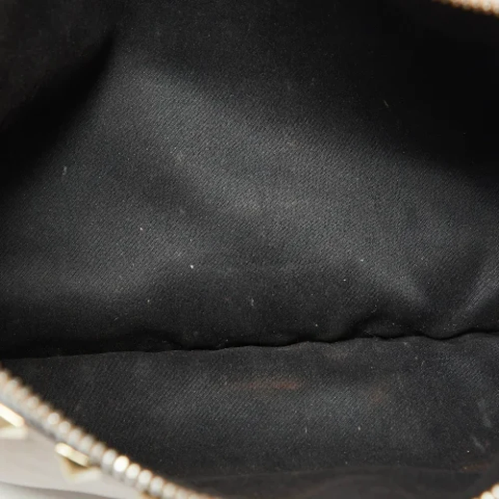 Valentino Vintage Pre-owned Leather clutches Beige Dames