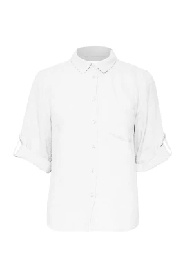 Vit linneskjorta med ¾ ärmar