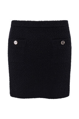 black-ribbed-waist-skirt