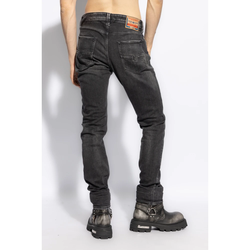 Diesel Jeans 1986 Larkee-Beex L.34 Gray Heren