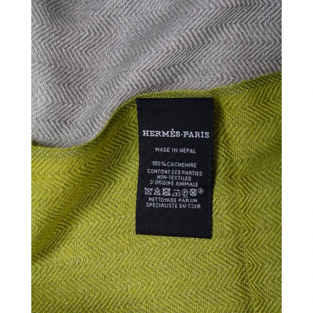 Hermès Vintage Pre-owned Fabric scarves Green Dames