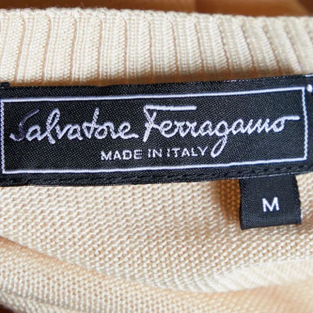 Salvatore Ferragamo Pre-owned Cotton tops Beige Dames