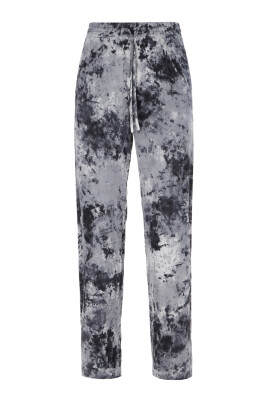 stylish-pants-for-men-and-women
